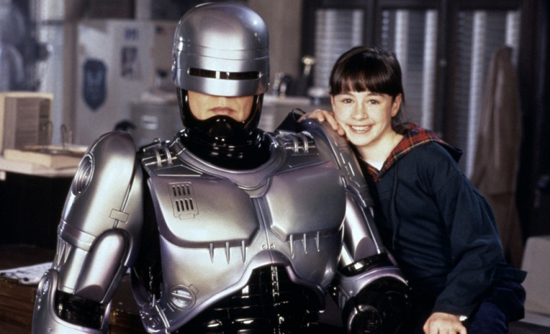 Illustration for article titled The Most Insane Moments from Robocop: The TV Series